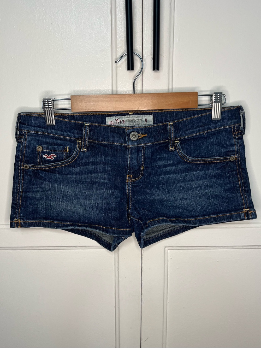Hollister Low Rise Stretch Denim Short Shorts | Size 5
